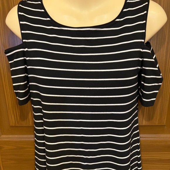 Share  WHBM Black & White Stripe Sheath Dress Cold Shoulder Sleeves Women's XS - Picture 3 of 7